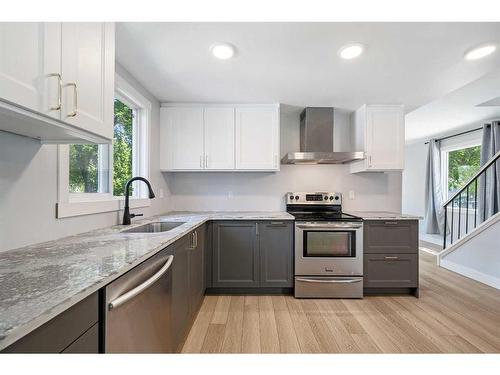 2217 23 Street Sw, Calgary, AB - Indoor Photo Showing Kitchen With Stainless Steel Kitchen With Upgraded Kitchen