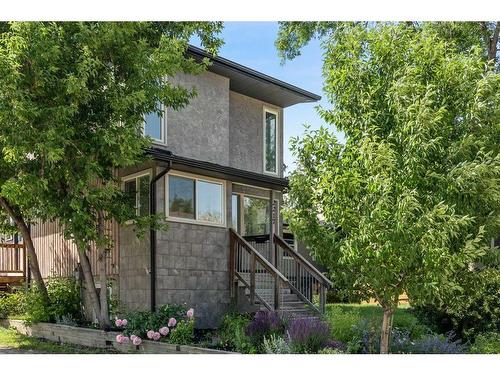 2217 23 Street Sw, Calgary, AB - Outdoor