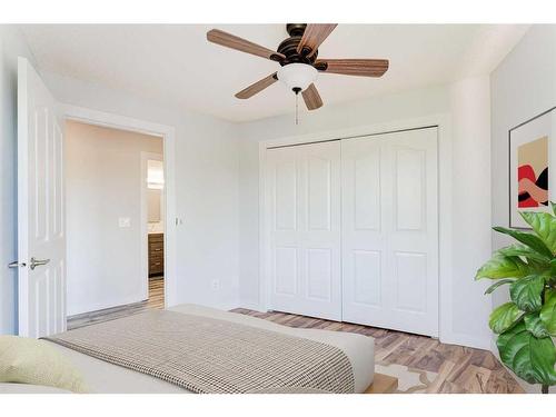 403-6000 Somervale Court Sw, Calgary, AB - Indoor Photo Showing Bedroom