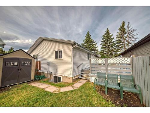 898 Rundlecairn Way Ne, Calgary, AB - Outdoor With Exterior