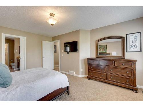 144 Mahogany Terrace Se, Calgary, AB - Indoor Photo Showing Bedroom