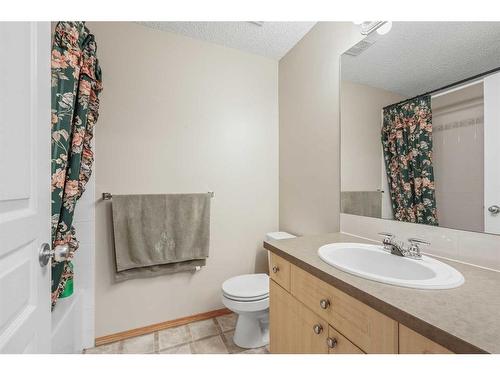 10 Cranston Drive Se, Calgary, AB - Indoor Photo Showing Bathroom