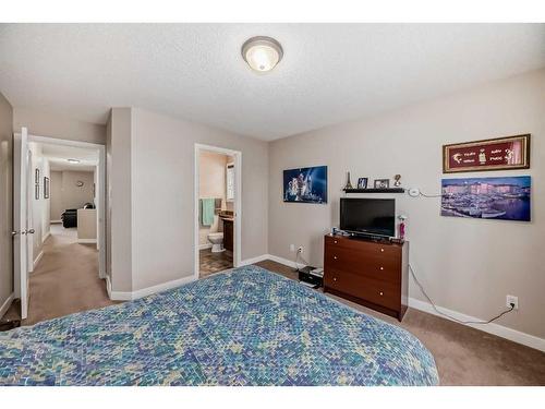 274 Covecreek Close Ne, Calgary, AB - Indoor Photo Showing Bedroom