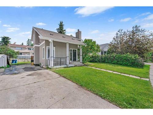 52 Woodmont Drive Sw, Calgary, AB - Outdoor