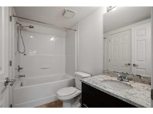 3308-755 Copperpond Boulevard Se, Calgary, AB - Indoor Photo Showing Bathroom