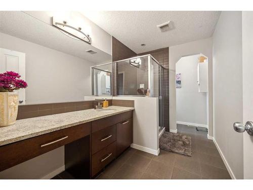 1034 Brightoncrest Common Se, Calgary, AB - Indoor Photo Showing Bathroom