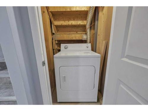 355 Saddlebrook Way Ne, Calgary, AB - Indoor Photo Showing Laundry Room