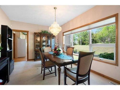 30306 Woodland Heights, Rural Rocky View County, AB - Indoor Photo Showing Dining Room