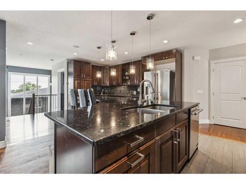 2526 19 Street Sw, Calgary, AB - Indoor Photo Showing Kitchen With Double Sink With Upgraded Kitchen