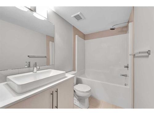 2104-302 Skyview Ranch Drive Ne, Calgary, AB - Indoor Photo Showing Bathroom