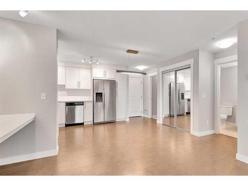 2104-302 Skyview Ranch Drive Ne, Calgary, AB - Indoor Photo Showing Kitchen