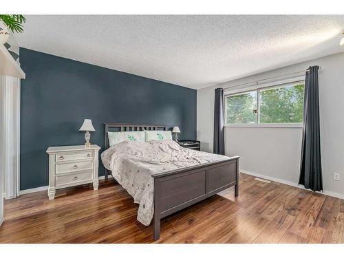 372 Whitlock Way Ne, Calgary, AB - Indoor Photo Showing Bedroom