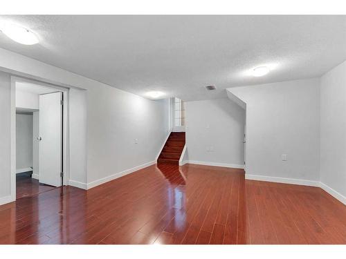 47 Whiteram Court, Calgary, AB - Indoor Photo Showing Other Room