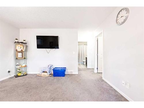 172 Redstone Avenue Ne, Calgary, AB - Indoor