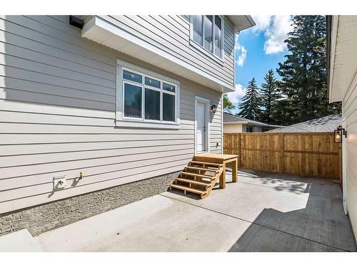 339 Hendon Drive Nw, Calgary, AB - Outdoor With Exterior