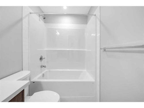 273 Rangeview Way Se, Calgary, AB - Indoor Photo Showing Bathroom