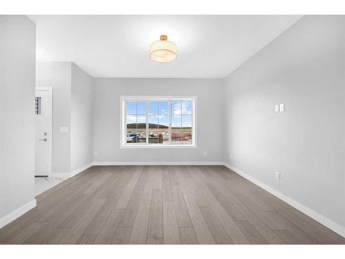 273 Rangeview Way Se, Calgary, AB - Indoor Photo Showing Other Room