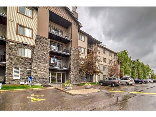 2321-8 Bridlecrest Drive Sw, Calgary, AB - Outdoor With Balcony
