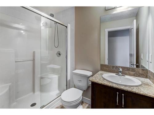 82 Skyview Springs Rise Ne, Calgary, AB - Indoor Photo Showing Bathroom