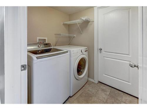 82 Skyview Springs Rise Ne, Calgary, AB - Indoor Photo Showing Laundry Room