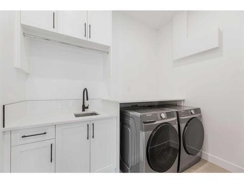 251 Muirfield Crescent, Lyalta, AB - Indoor Photo Showing Laundry Room