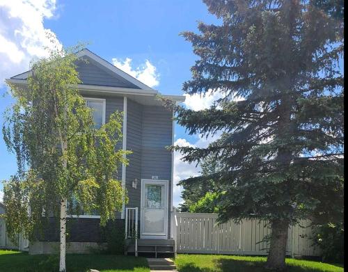 71 Taradale Drive Ne, Calgary, AB - Outdoor