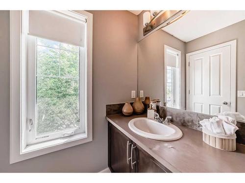 148 Copperstone Drive Se, Calgary, AB - Indoor Photo Showing Bathroom