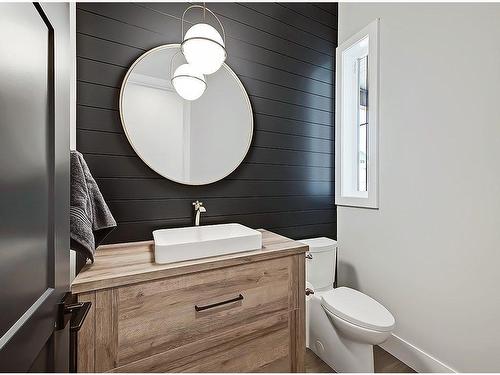 11 Chokecherry Ridge, Rural Rocky View County, AB - Indoor Photo Showing Bathroom