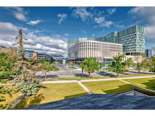 1015-1540 29St Street Nw, Calgary, AB - Outdoor With View