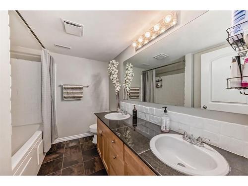 1015-1540 29St Street Nw, Calgary, AB - Indoor Photo Showing Bathroom