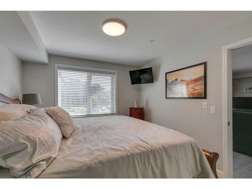 1309-450 Kincora Glen Road Nw, Calgary, AB - Indoor Photo Showing Bedroom