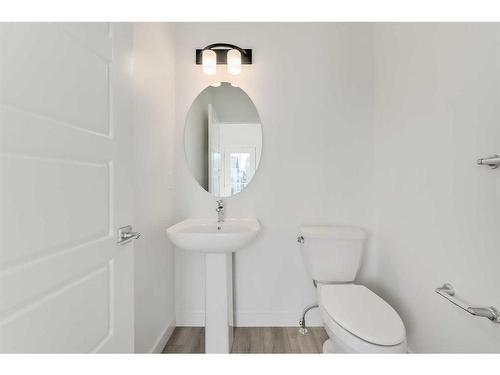 135 Amblefield Avenue Nw, Calgary, AB - Indoor Photo Showing Bathroom