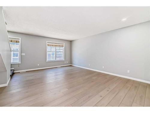 3074 New Brighton Gardens Se, Calgary, AB - Indoor Photo Showing Other Room