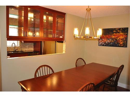 1317 10 Street Sw, Calgary, AB - Indoor Photo Showing Dining Room