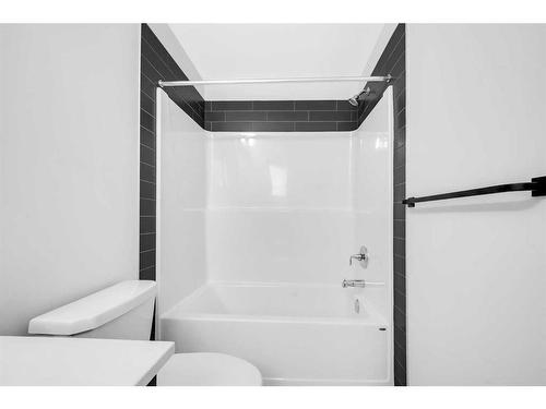 21 Amblefield Passage Nw, Calgary, AB - Indoor Photo Showing Bathroom