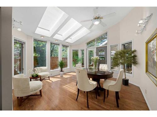 3339 Palliser Drive Sw, Calgary, AB - Indoor Photo Showing Dining Room