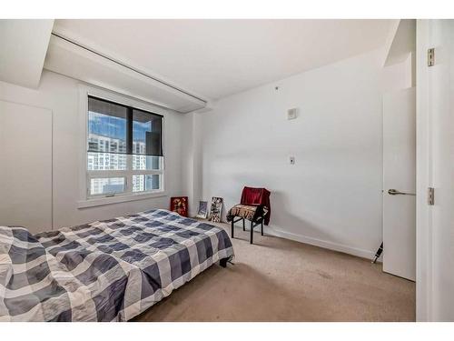 1411-8880 Horton Road Sw, Calgary, AB - Indoor Photo Showing Bedroom