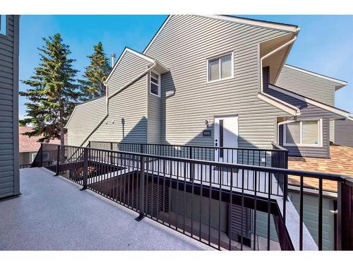 203-26 Glamis Green Sw, Calgary, AB - Outdoor With Exterior