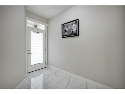 229 Walgrove Terrace Se, Calgary, AB - Indoor Photo Showing Other Room