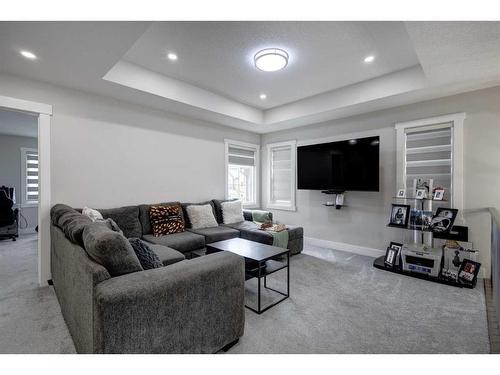 229 Walgrove Terrace Se, Calgary, AB - Indoor Photo Showing Living Room