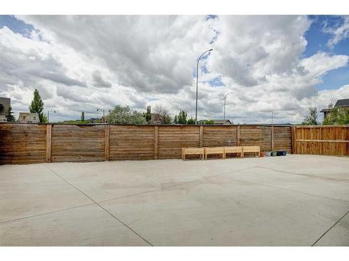 229 Walgrove Terrace Se, Calgary, AB - Outdoor