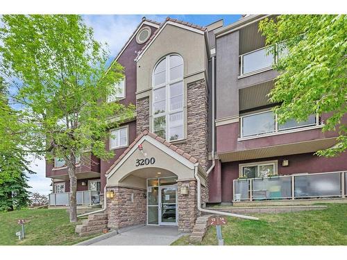 3224-3224 Edenwold Heights Nw, Calgary, AB - Outdoor With Balcony