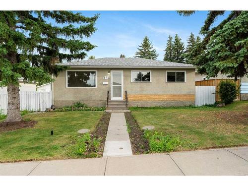 235 Tache Avenue Nw, Calgary, AB - Outdoor