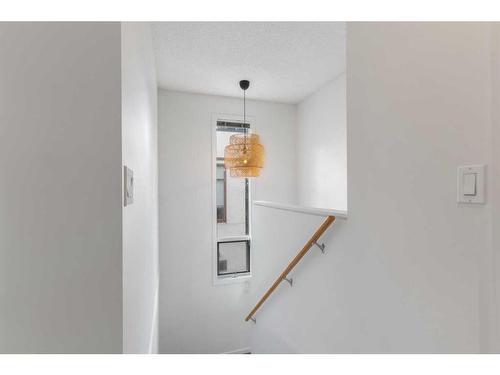 6-52 6 Street Ne, Calgary, AB - Indoor Photo Showing Other Room