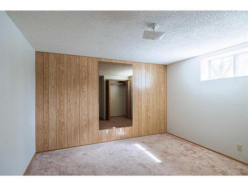 512 Blackthorn Green Ne, Calgary, AB - Indoor Photo Showing Other Room