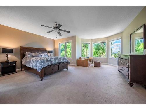 86 Mt Kidd Gardens Se, Calgary, AB - Indoor Photo Showing Bedroom