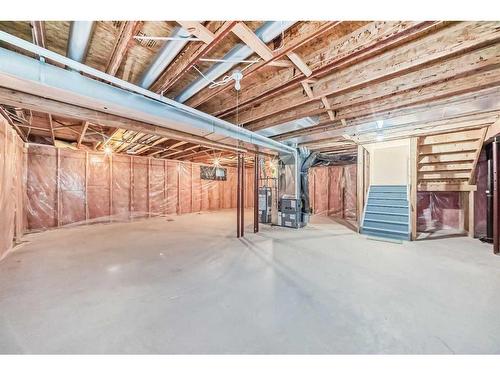 7221 California Boulevard Ne, Calgary, AB - Indoor Photo Showing Basement