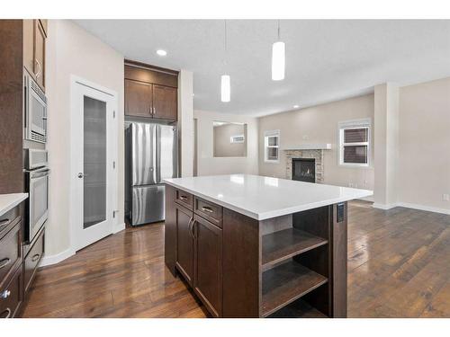 306 Carringvue Manor Nw, Calgary, AB - Indoor Photo Showing Kitchen With Upgraded Kitchen