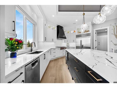 58 Calterra Estates Drive, Rural Rocky View County, AB - Indoor Photo Showing Kitchen With Double Sink With Upgraded Kitchen