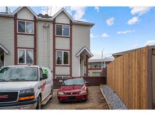 2-4618 77 Street Nw, Calgary, AB - Outdoor With Exterior
